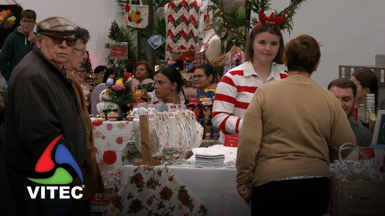 Mercado de Natal no Porto Judeu chegou às 60 bancadas de venda